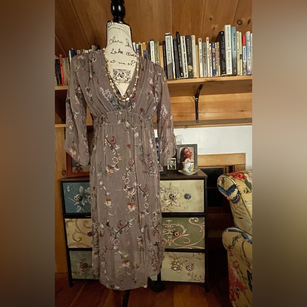 Lovely LOLA floral dress